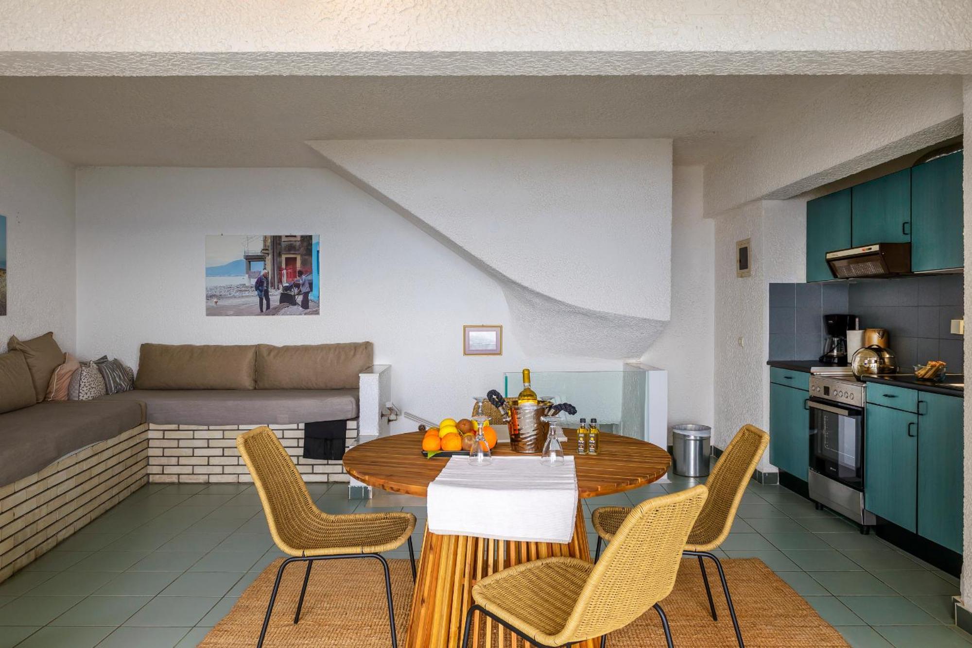 Apartament Agali 1 Mesonet In Front Of The Sea Akrogiali Zewnętrze zdjęcie